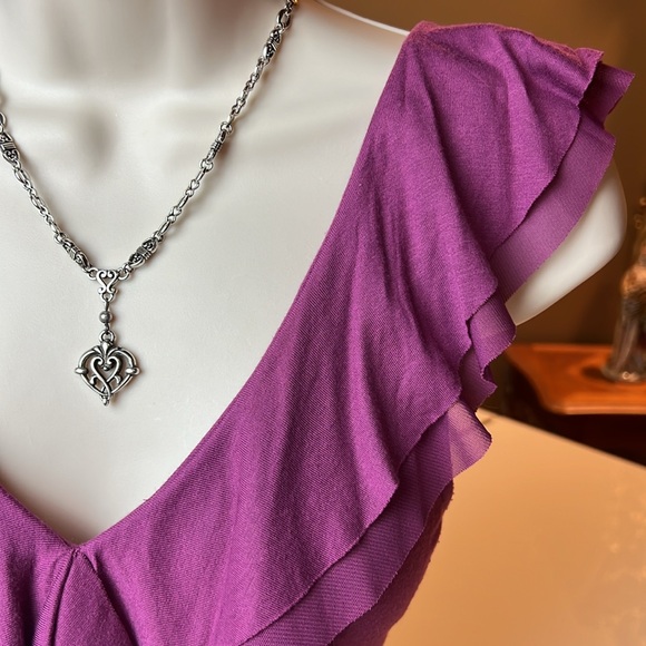 🍇EXPRESS WINE COLORED RUFFLED V NECK TOP SIZE SMALL PETITE - Picture 8 of 13